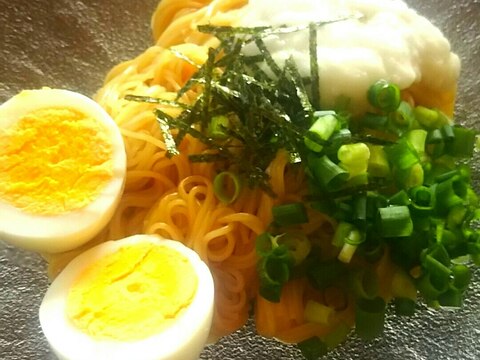 素麺で油そば☆とろろ添え